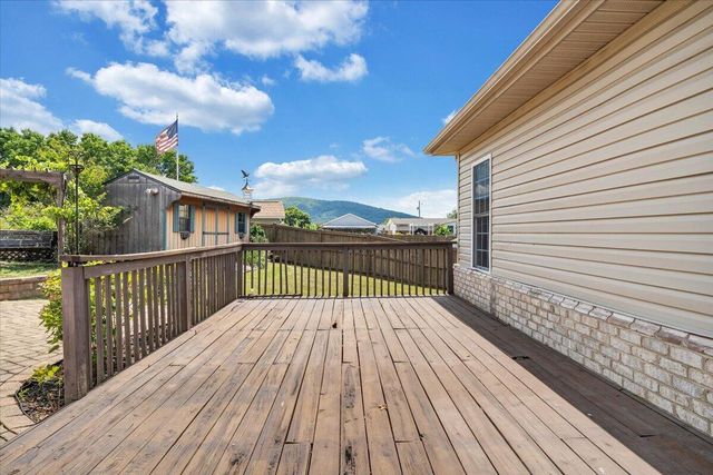 1619 Sterling Place CIR, Roanoke, VA 24012