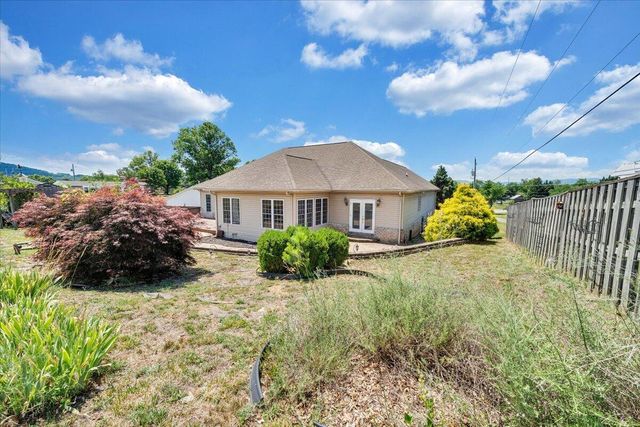 1619 Sterling Place CIR, Roanoke, VA 24012