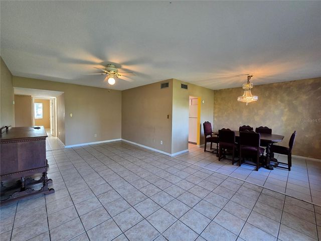 582 FAIRWAYS CIRCLE A, Ocala, FL 34472