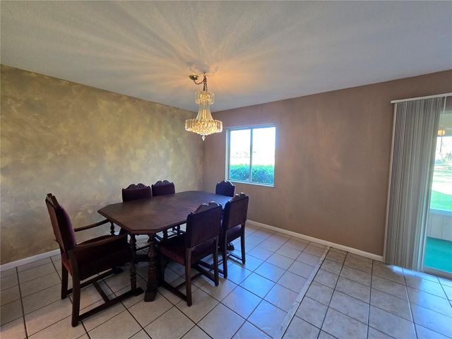 582 FAIRWAYS CIRCLE A, Ocala, FL 34472