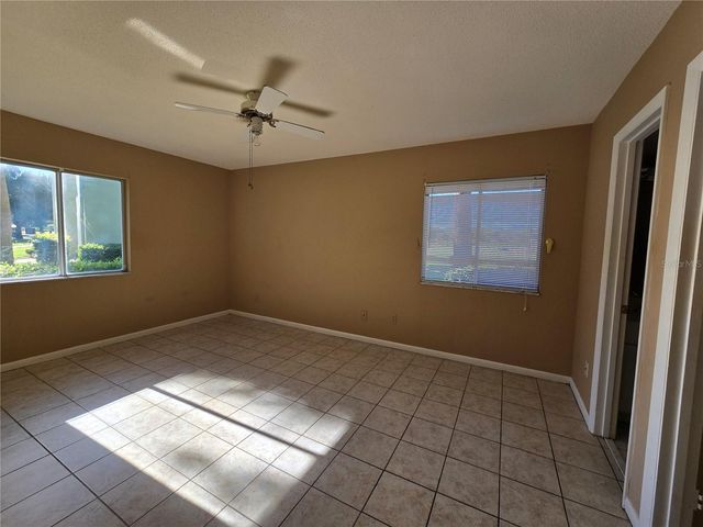 582 FAIRWAYS CIRCLE A, Ocala, FL 34472