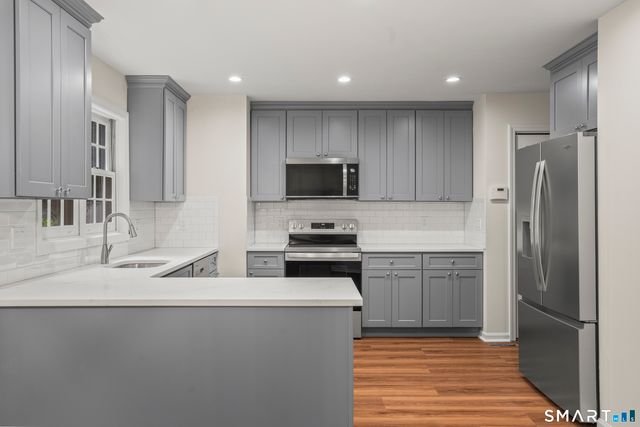 3845 Park Avenue 18, Fairfield, CT 06825