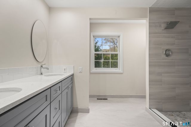 3845 Park Avenue 18, Fairfield, CT 06825