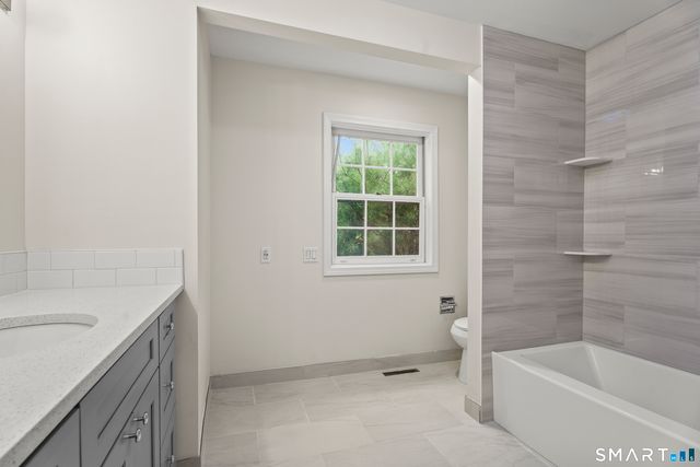 3845 Park Avenue 18, Fairfield, CT 06825