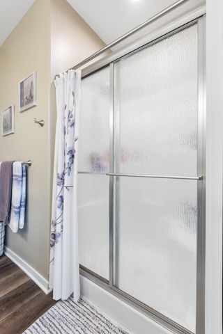 233 WALLACE Avenue, Council Bluffs, IA 51501