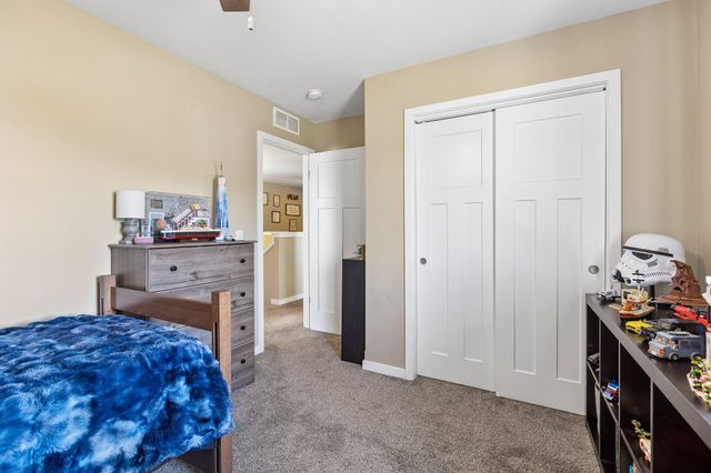 233 WALLACE Avenue, Council Bluffs, IA 51501