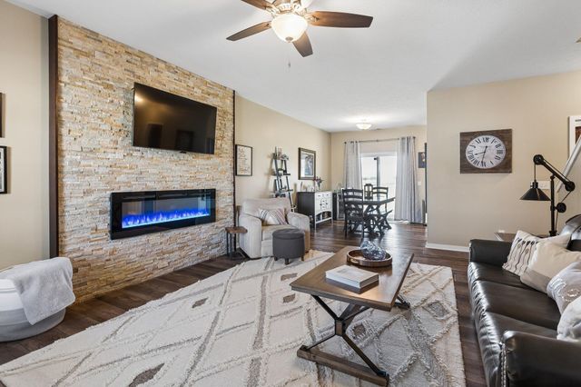 233 WALLACE Avenue, Council Bluffs, IA 51501