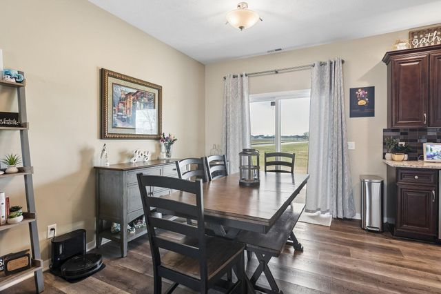 233 WALLACE Avenue, Council Bluffs, IA 51501