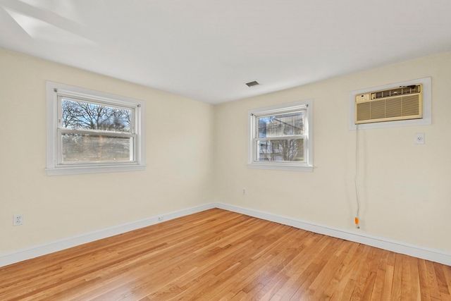 72 Cambridge Road 2, Woburn, MA 01801
