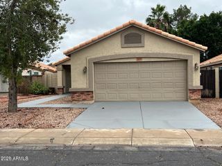 3045 W Covey Lane, Phoenix, AZ 85027