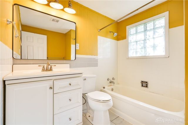 3210 Wildwood Road, Middletown, OH 45042