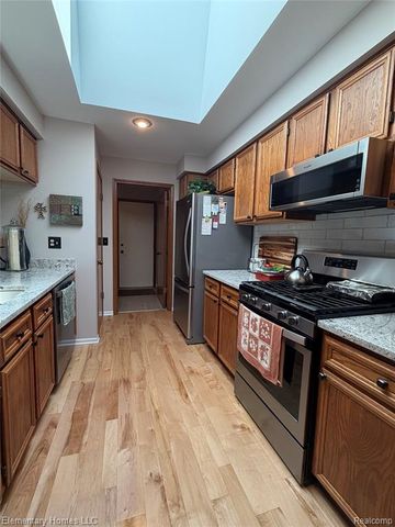 49459 Tarrytown Court, Utica, MI 48315