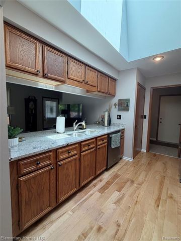 49459 Tarrytown Court, Utica, MI 48315