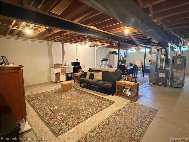 49459 Tarrytown Court, Utica, MI 48315