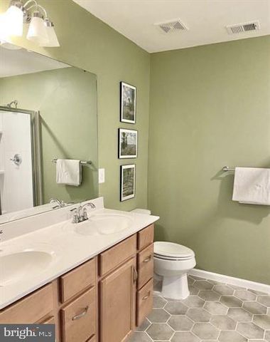 9411 WOOD CREEK CIR, Fredericksburg, VA 22407