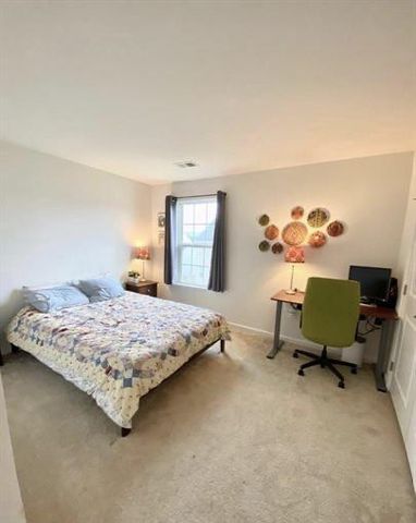 9411 WOOD CREEK CIR, Fredericksburg, VA 22407