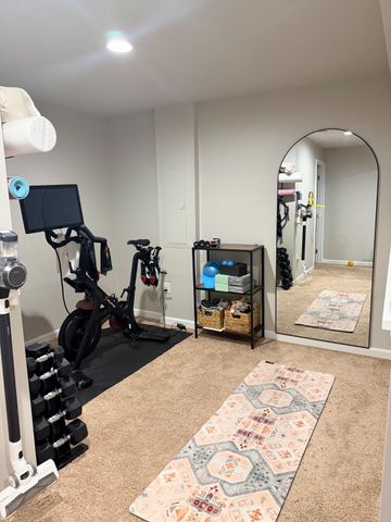 9411 WOOD CREEK CIR, Fredericksburg, VA 22407