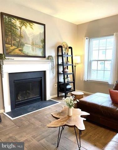 9411 WOOD CREEK CIR, Fredericksburg, VA 22407