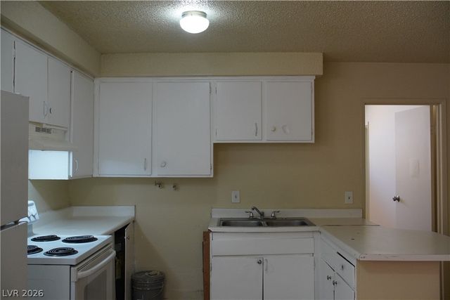 2916 Marlin Avenue 2, Las Vegas, NV 89101