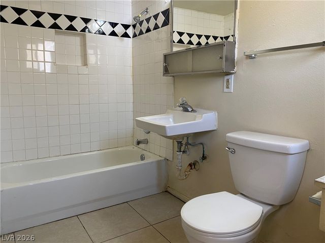 2916 Marlin Avenue 2, Las Vegas, NV 89101
