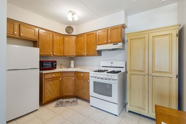 11000 Central Avenue 1A, Chicago Ridge, IL 60415