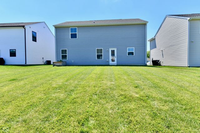9739 Oak Grove Drive, Pendleton, IN 46064