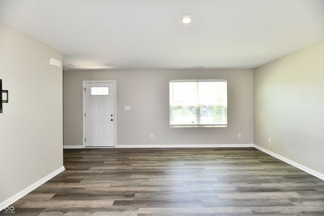 9739 Oak Grove Drive, Pendleton, IN 46064