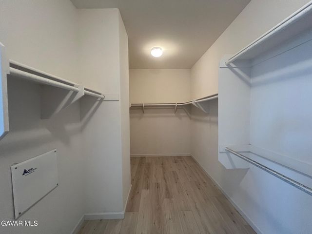 4111 Vahan Court, Lancaster, CA 93536