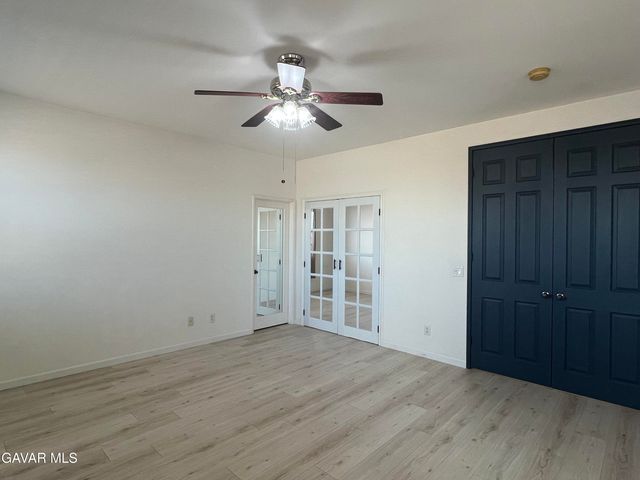 4111 Vahan Court, Lancaster, CA 93536