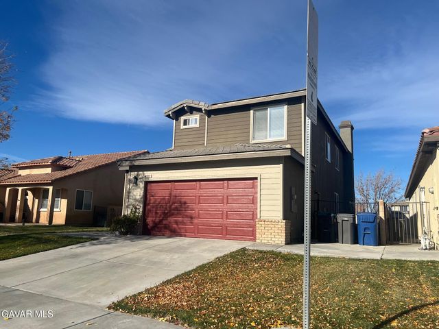 4111 Vahan Court, Lancaster, CA 93536