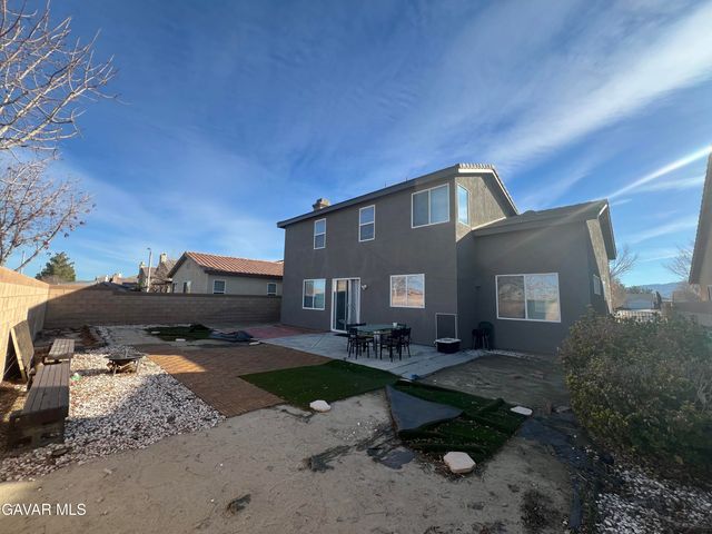 4111 Vahan Court, Lancaster, CA 93536