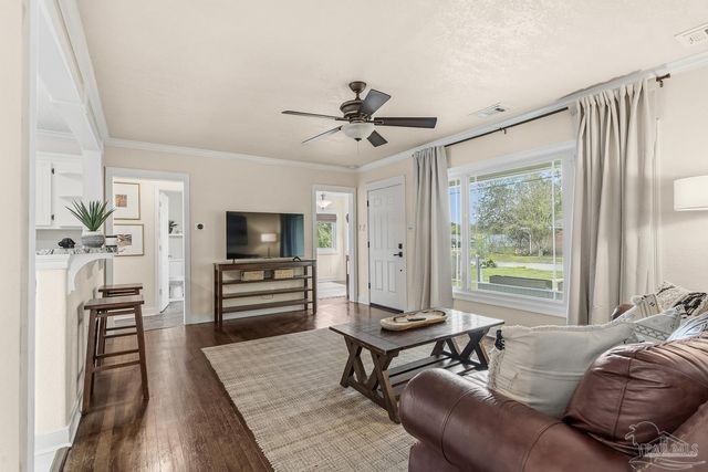 1722 E Hatton St, Pensacola, FL 32503