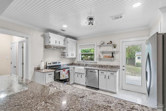 1722 E Hatton St, Pensacola, FL 32503