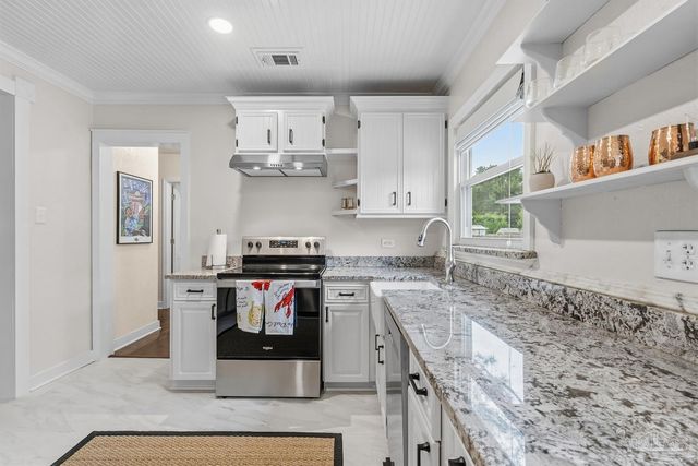 1722 E Hatton St, Pensacola, FL 32503