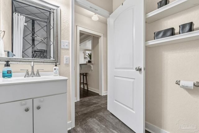 1722 E Hatton St, Pensacola, FL 32503