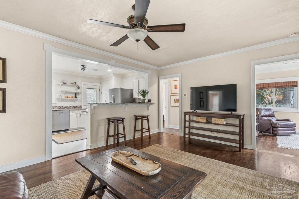 1722 E Hatton St, Pensacola, FL 32503