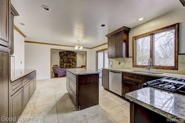 38092 Westchester Road, Sterling Heights, MI 48310