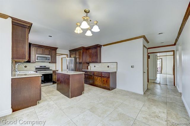 38092 Westchester Road, Sterling Heights, MI 48310