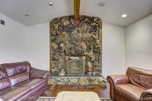 38092 Westchester Road, Sterling Heights, MI 48310