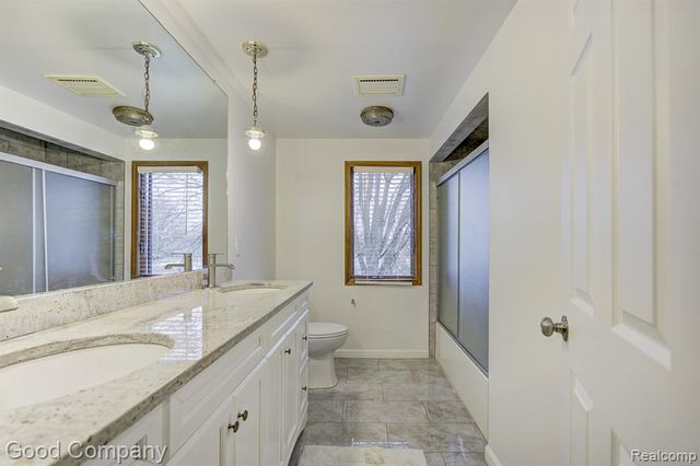 38092 Westchester Road, Sterling Heights, MI 48310