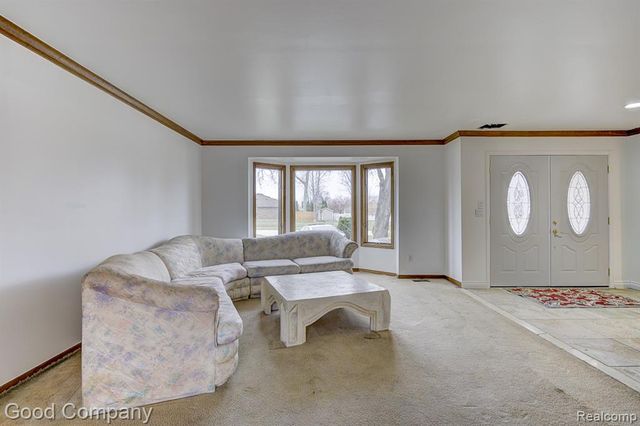 38092 Westchester Road, Sterling Heights, MI 48310