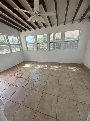 4913 E LIBERTY STREET, Tampa, FL 33617