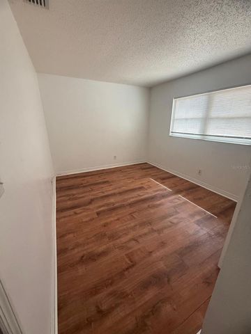 4913 E LIBERTY STREET, Tampa, FL 33617