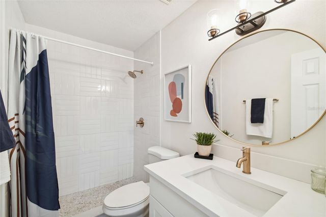 6422 S ADELIA AVENUE, Tampa, FL 33616
