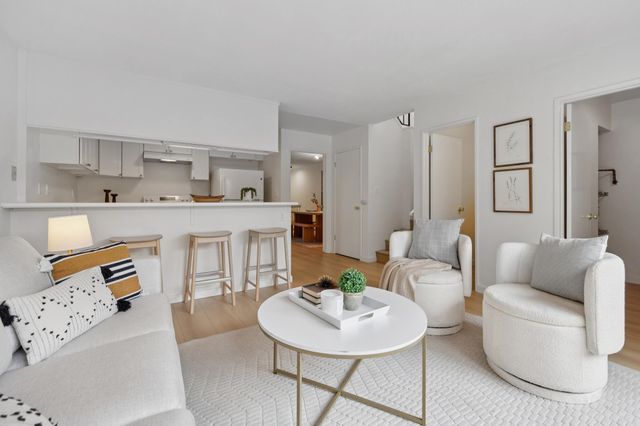 3435 Solomon Ln, Alameda, CA 94502