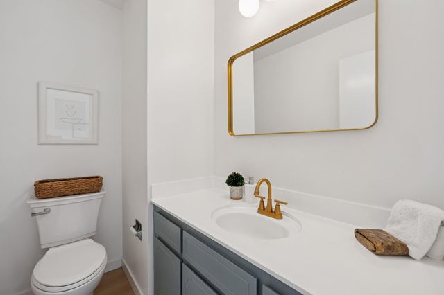 3435 Solomon Ln, Alameda, CA 94502