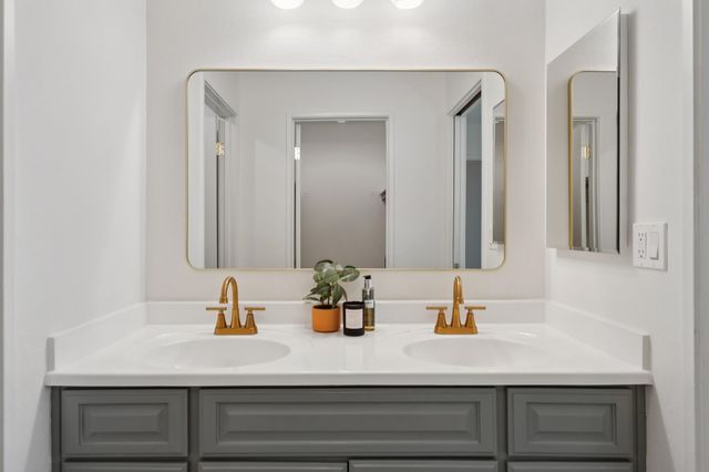 3435 Solomon Ln, Alameda, CA 94502