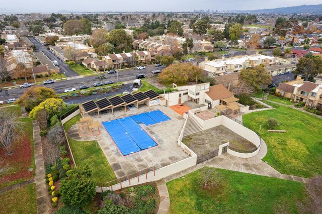 3435 Solomon Ln, Alameda, CA 94502