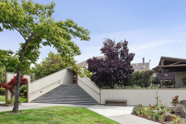 3435 Solomon Ln, Alameda, CA 94502