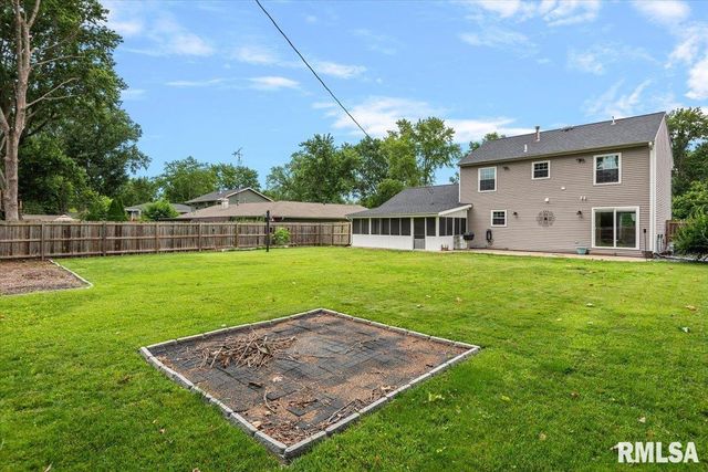 639 DEERFIELD Road, Chatham, IL 62629